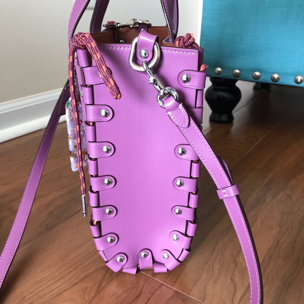Coach Coachtopia Re-Laceable Reversible Crossbody Tote Purse, Lilac Berry - Picture 6 of 16